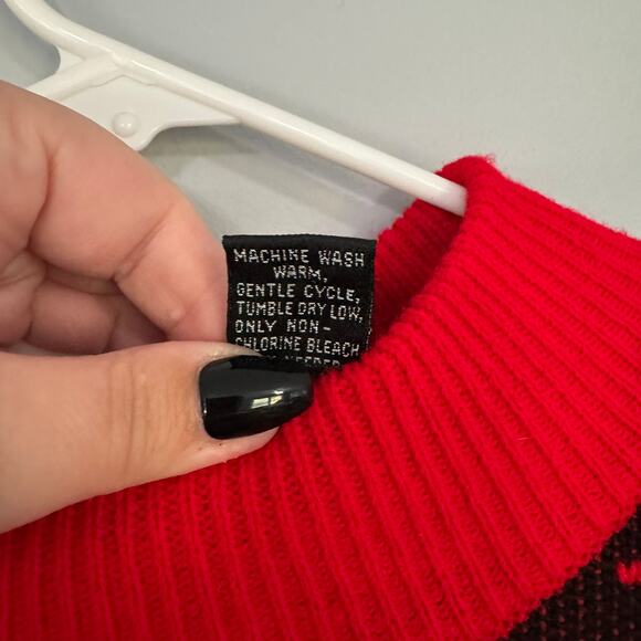 Vintage Rainbow Ridge Pixelated Floral Rose Sweater Size Medium Red & Black - Picture 4 of 5
